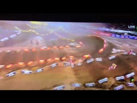 Roczen crash Anaheim 2