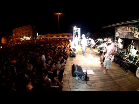 Baciamolemani - Bartali. Live Marina di Modica 3-8-2012.