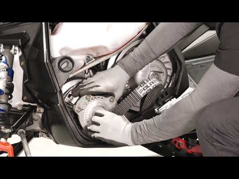 850 Switchback Assault 146 Drive Belt Inspection and Replacement - Polaris Snowmobiles