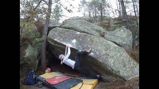 Video thumbnail de Petit Toi, 6c. Fontainebleau