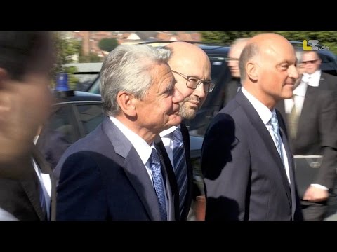 Bundespräsident Joachim Gauck bei Phoenix Contact in Blomberg