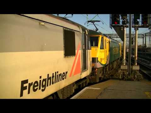 Freightliner Powerhaul 90049, 90048 & 90044 departing Crewe with HUGE tone