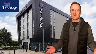 We Stay In A Travelodge - Is It Better Than Premier Inn?