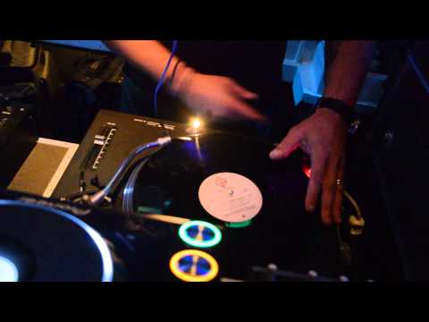 FRANCO SCIAMPLI DJ @ Room 26 Venerdì Vintage (26-09-2014) - Vinile Video 1