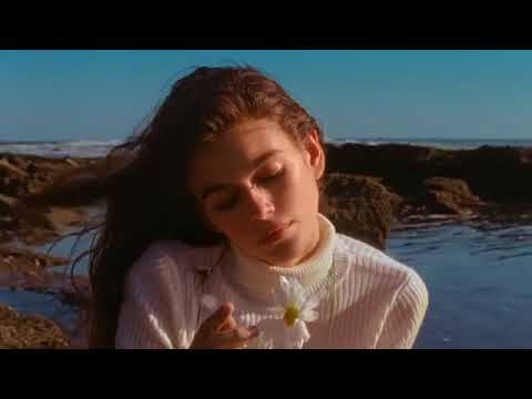 Kaia Gerber, Aube Jolicoeur and Faith Lynch | Daisy Love | Marc Jacobs