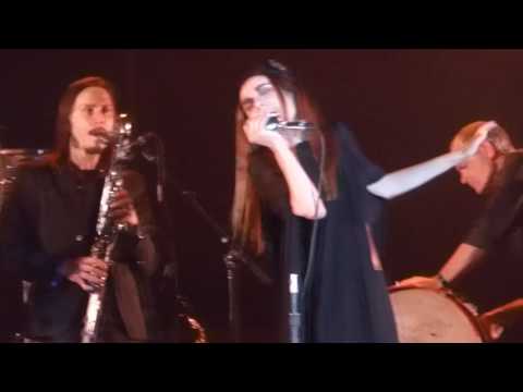 PJ Harvey - Working For The Man (Shrine Expo Hall, Los Angeles CA 8/18/16)