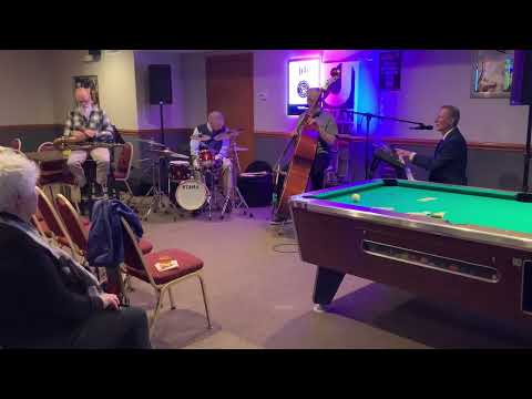 JRyan Trio - keyboard organ voices, jazz and Hammond B3