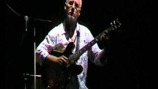 Larry Carlton & Robben Ford  7-24-2007 Salerno, Italy 09 Goodbye