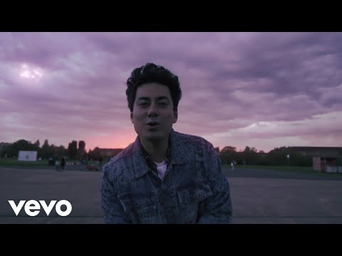{Pojď Ke Mně Blíž} {Pojď Ke Mně Blíž} Best Songs