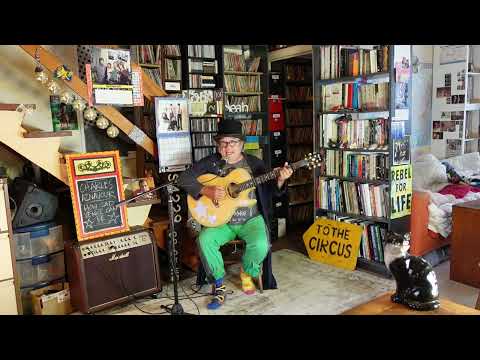 How Sad Venice Can Be - Charles Aznavour