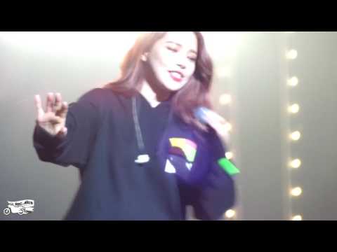 [170305] 마마무(Mamamoo) Moosical Curtain Call ending 직캠 - Real Curtain Call