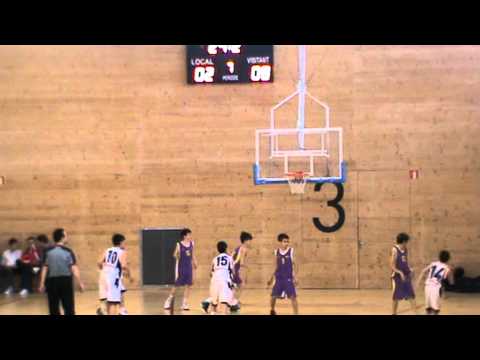 Entrada Alex Font al partit Mini Vermell Manresa - JAC Sants. Abril 2012