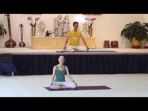 Hüftöffnende Mittelstufen Yogastunde mit Brahmaswarup - Live 16:15 Uhr 11.05.2020