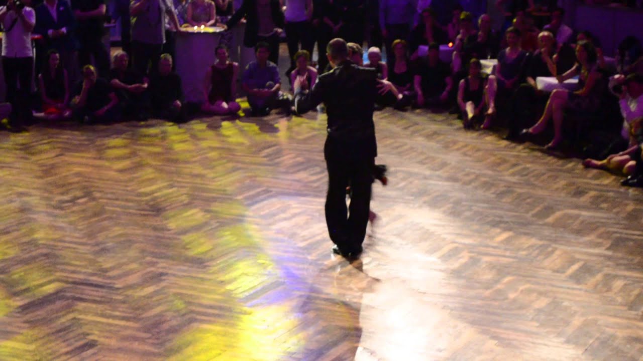 Santiago Castro & Carla Rossi - Tango Festival Karlsruhe 2015 - 4/4 Milonga