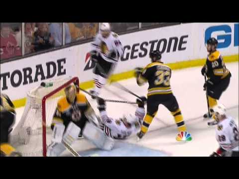 Zdeno Chara taking Toews into post. 6/24/13 Chicago Blackhawks vs Boston Bruins NHL Hockey