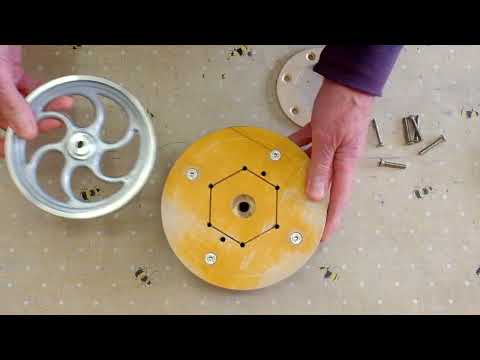 Machining a Model steam engine Flywheel