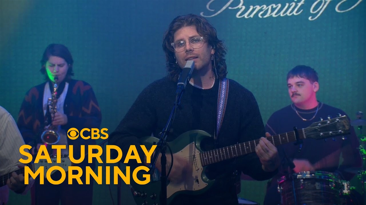 Saturday Sessions: Vacations plays "I See Myself In You"