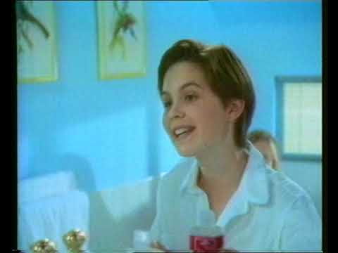 Eau Précieuse : 2 Fois par Jour avec Barbara Schulz et Ludivine Sagnier (France, 1991)