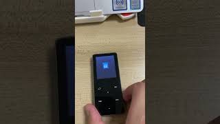 ARUNGO MP3 Player Lock and Unlock the Screen.