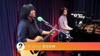 Joan Armatrading - Weakness In Me (Radio 2 Piano Room Session)