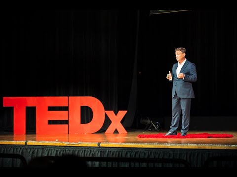 My Little Fight for Dignity and Democracy | Robert Sadowski | TEDxUStreetWomen