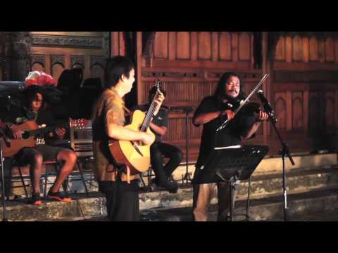 Bengawan Solo (Gesang) - by Jubing  (guitar,) Ages (violin) & Batavia Mood Ensemble