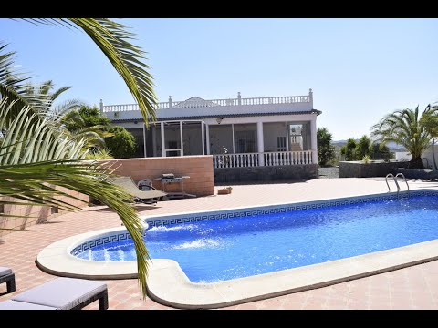 SOLD! Villa Emperador AH12289 - High spec 4 bedroom villa with a swimming pool.