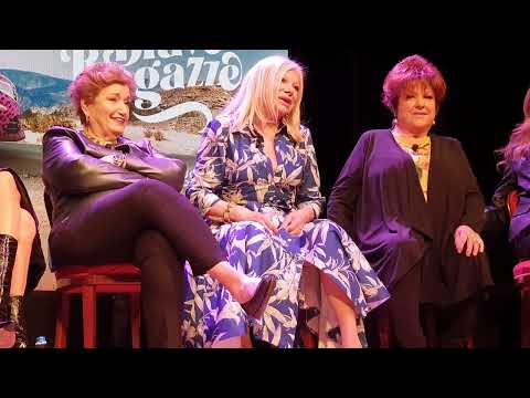 QUELLE BRAVE RAGAZZE Mara Maionchi, Orietta Berti e Sandra Milo in viaggio (Clip Conferenza stampa)