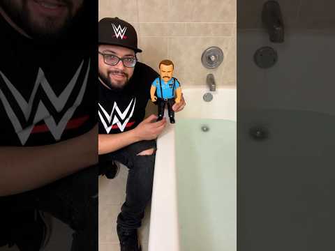 The Big Bossman grows in water! #toys #figure #wwe #growth #comedy #funny #wrestling #toy #action