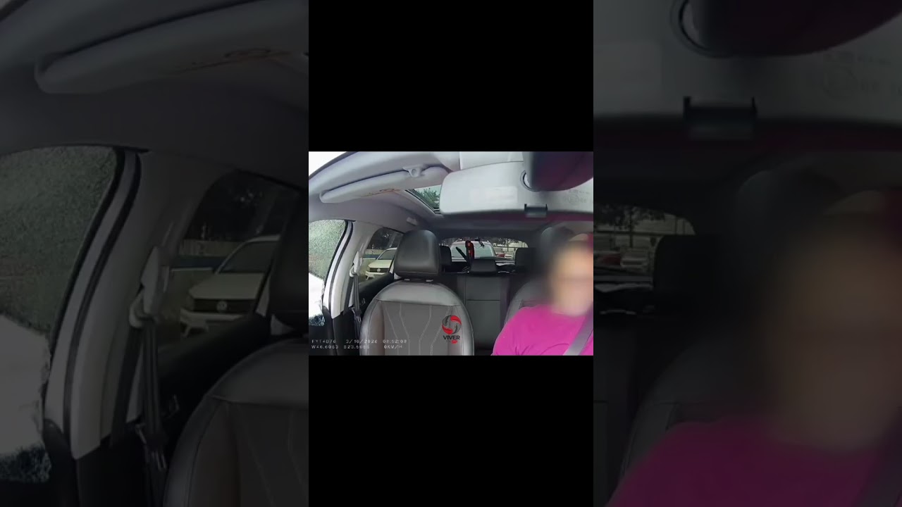 Cadeirante tem carro arrombado e celular levado em poucos segundos em cruzamento de São Paulo.