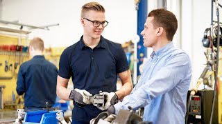 Sök till Scania Engineer Program!