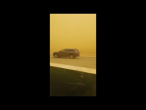 Dust storm turns northwest Texas a hazy yellow