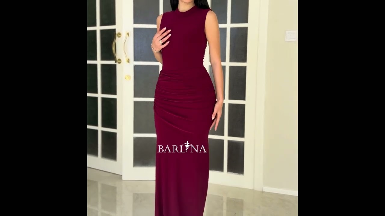 A soft elegant sleeveless burgundy dress - XXL