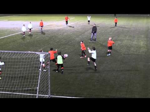 5 februari 2013 VV De Meern E5 - VV De Meern E7 com 10-3 Doelpunt Leandro (3-0)