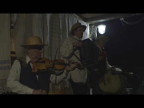 Tuoli dzeivoj muna meiluo - Maskačkas spēlmaņi