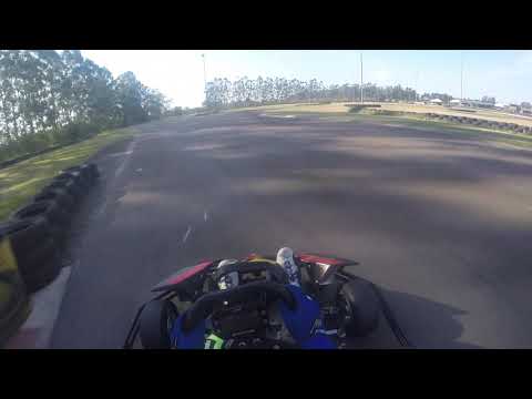 AULA DE CORREÇÃO DE TRAÇADO NA FROTA TECHSPEED NO VELOPARK PISTA 1500