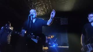 IKON - Fall apart  live @Traffic club Roma
