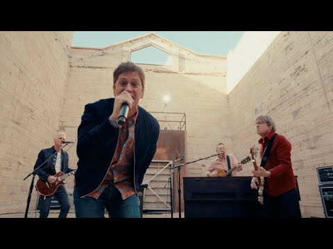 Matchbox Twenty - Wild Dogs (Running in a Slow Dream) [Live From The Kelly Clarkson Show]