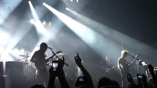 Biffy Clyro - Little Hospitals (Live @ Le Trianon)