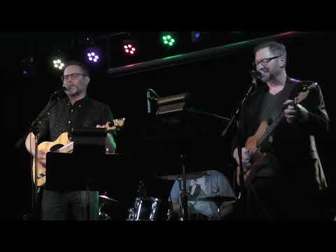 The Johnston Brothers-Brilliant Disguise(Bruce Springsteen cover) live in Milwaukee, WI 9-20-25
