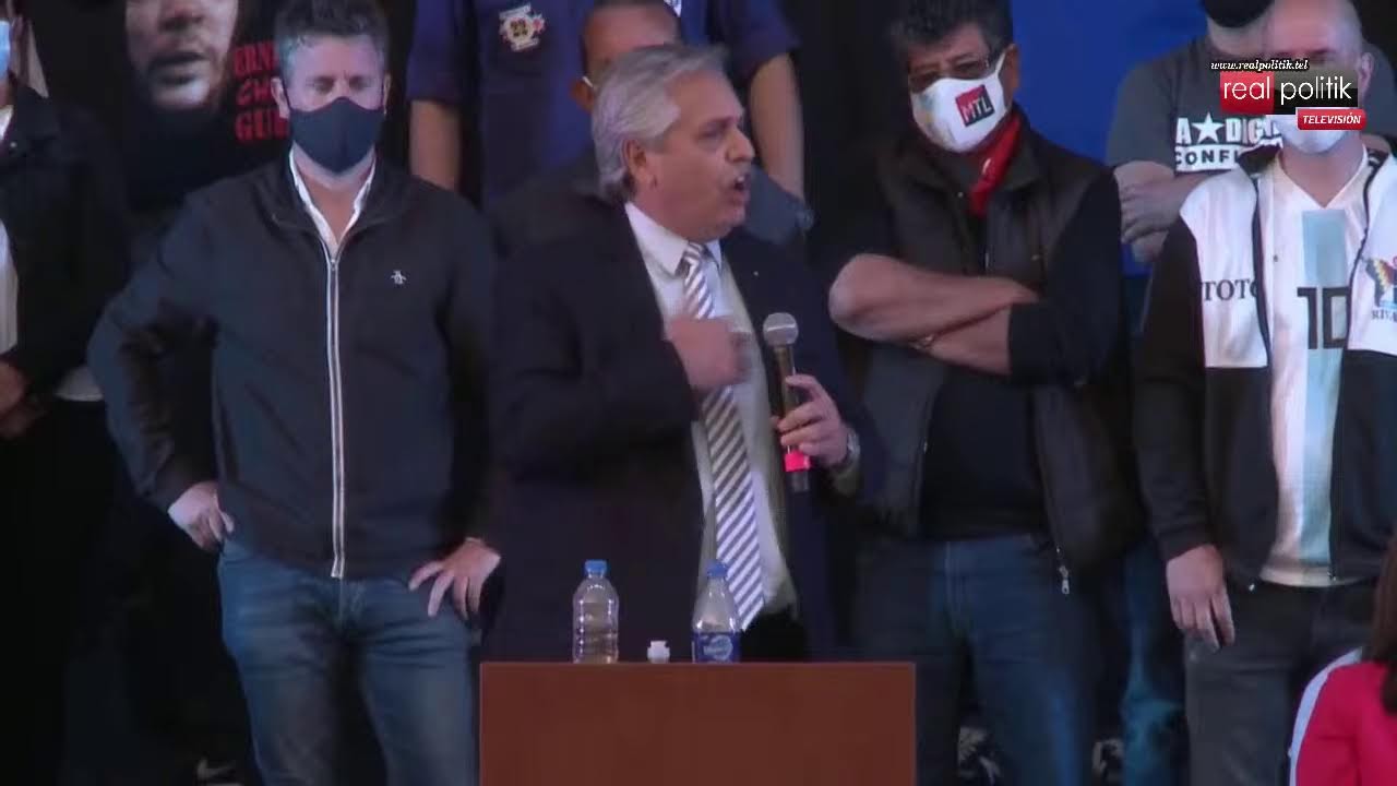 Movimientos sociales y Alberto Fernández en el plenario del Frente de Todos en Nueva Chicago