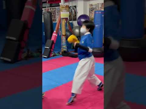 相手との距離を保ちながらのディフェンス練習 #shorts