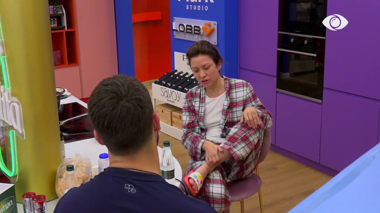 Meritoni rrëfen për rikthimin në Kosovë pas luftës: Shtëpia ishte djegur, babi e nisi nga zero…