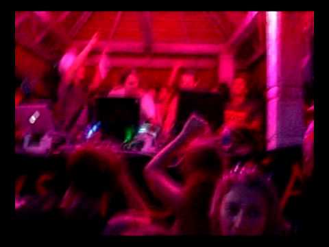 Luciano @ Ushuaia Closing Party 04.10.09 playing Esa Nena Quiere - Francisco Allendes & Aldo Cadiz