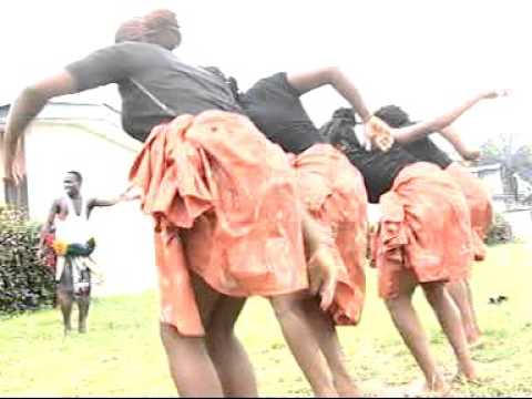 Akilo - Woman Wrapper (Official Video)