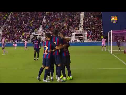 Raphinha marca su primer gol con la camiseta del FC Barcelona / FCB