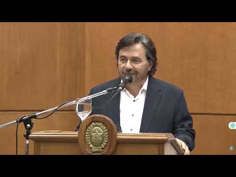 Becas para estudiantes de Medicina y una inversión de $2 mil millones para escuelas técnicas