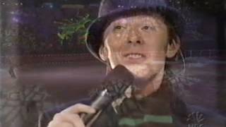 CLAY AIKEN &quot;WINTER WONDERLAND&quot; - CHRISTMAS IN ROCKEFELLER CENTER, 2004  [143]