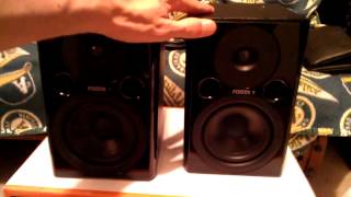 Video thumbnail for FOSTEX PMO.4n POWERED MONITORS UNBOXING by EvilHandProductions1
