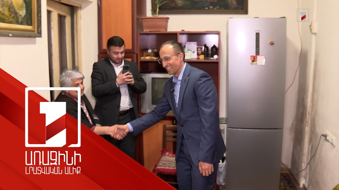 ԱՍՀ նախարար Արսեն Թորոսյանը անձամբ է փոխանցել որոշ թոշակառուների բանկային քարտերը